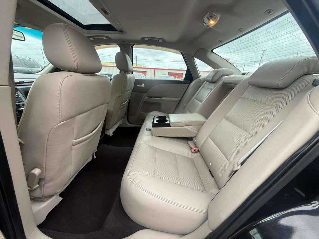 2009 Ford Taurus Image 10