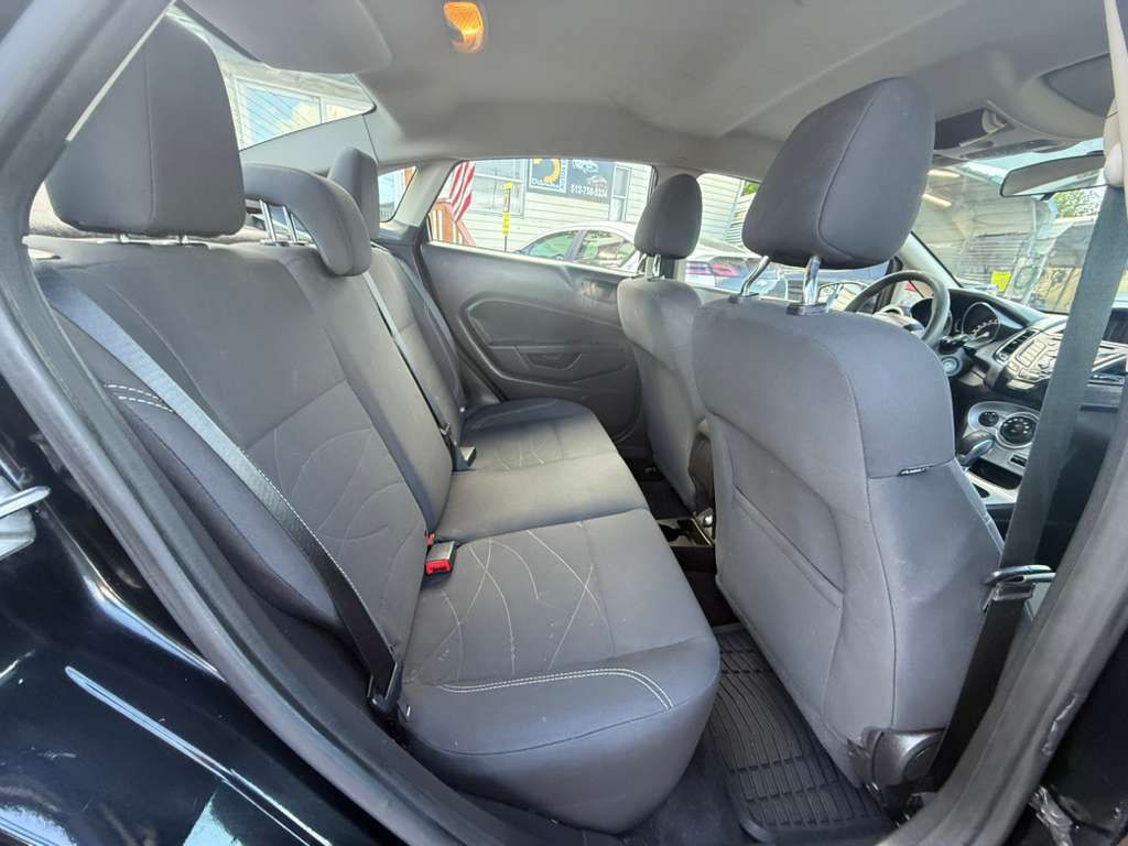 2018 Ford Fiesta Image 16