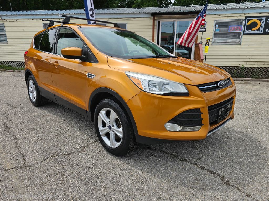 2016 Ford Escape Image 2