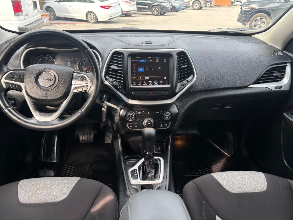 2014 Jeep Cherokee Image 8