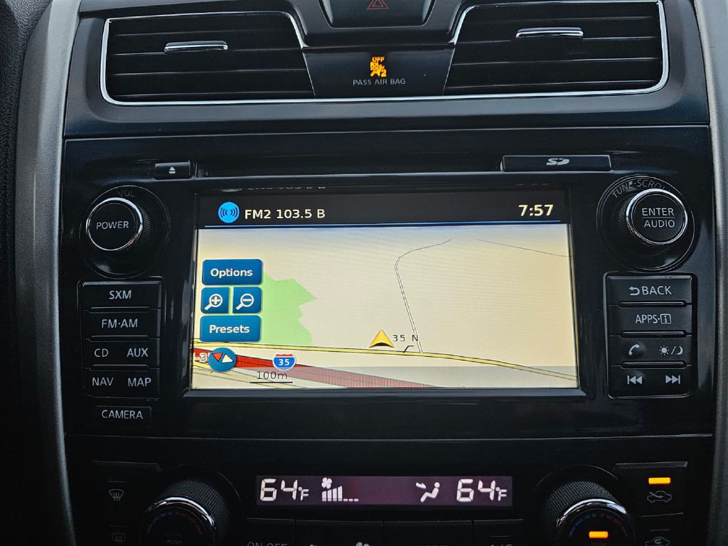 2015 Nissan Altima Image 11