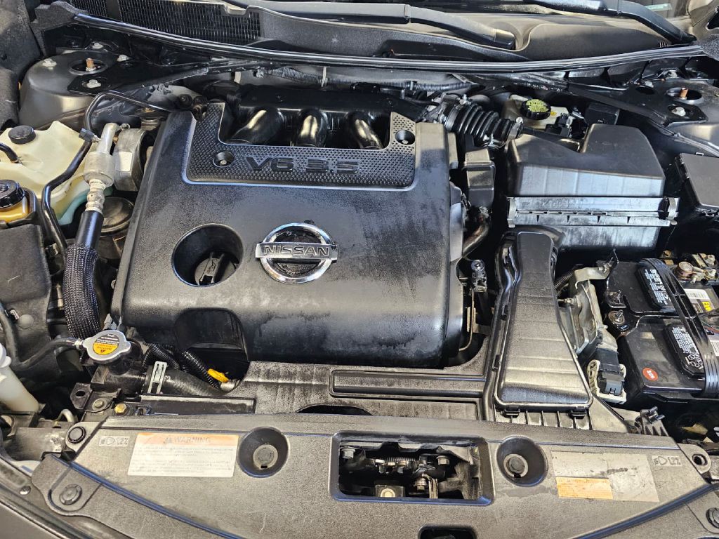 2015 Nissan Altima Image 18