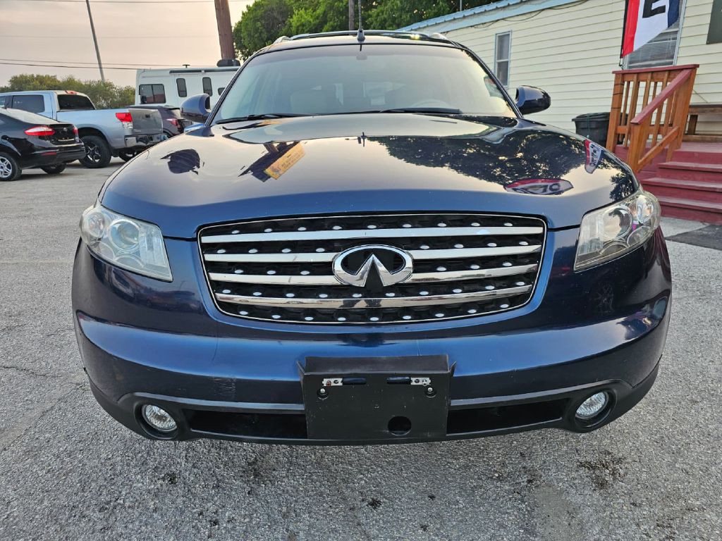 2005 INFINITI FX35 Image 1