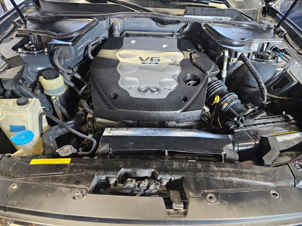 2005 INFINITI FX35 Image 18