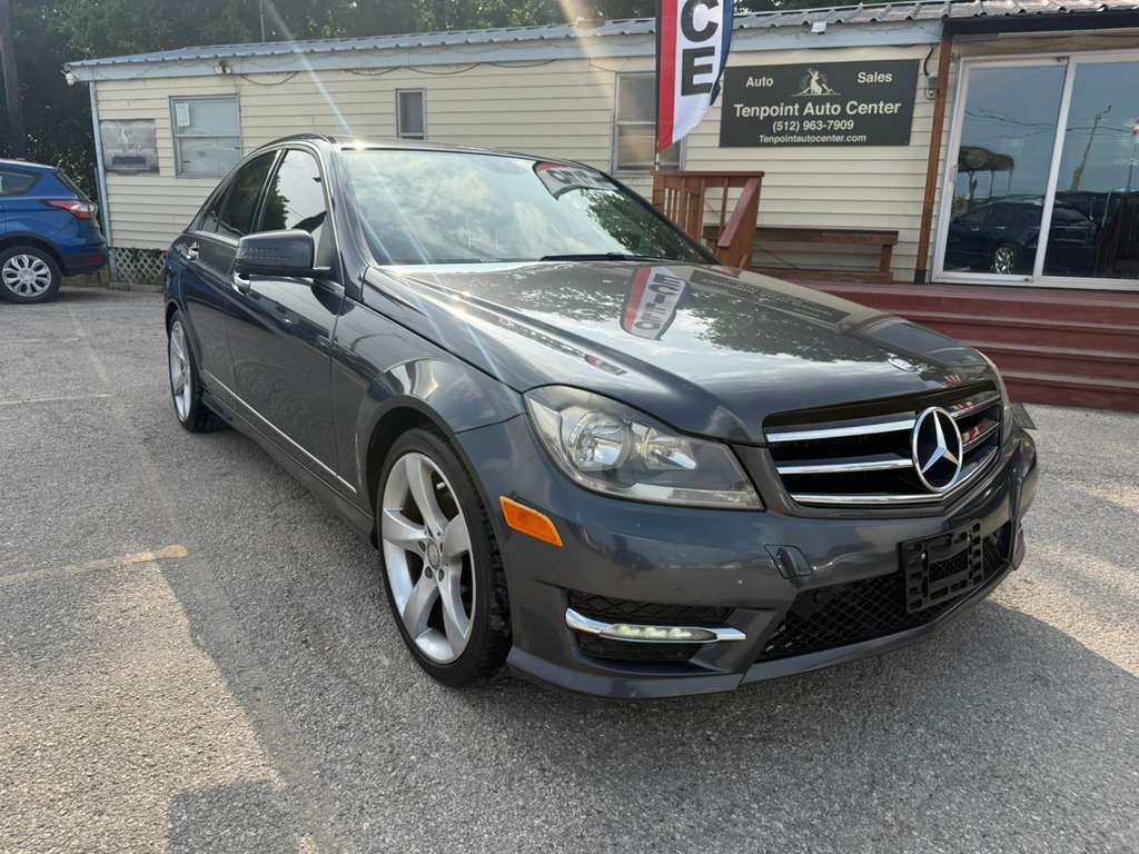 2014 Mercedes-Benz C-Class Image 3