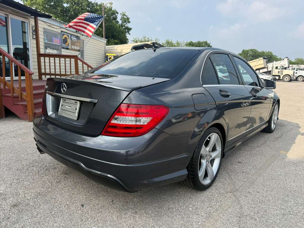 2014 Mercedes-Benz C-Class Image 5