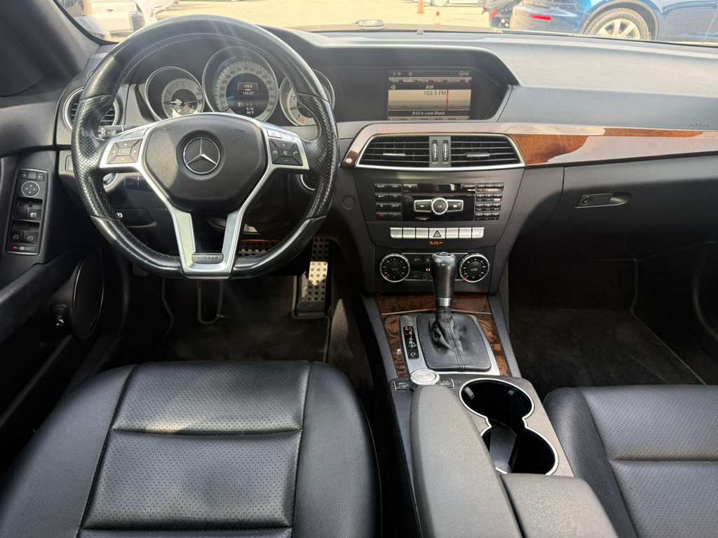 2014 Mercedes-Benz C-Class Image 11