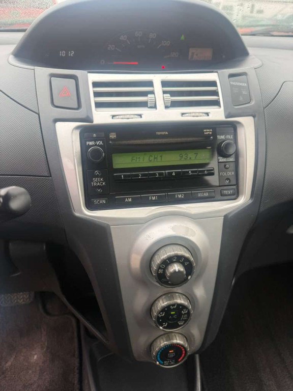 2007 Toyota Yaris Image 4