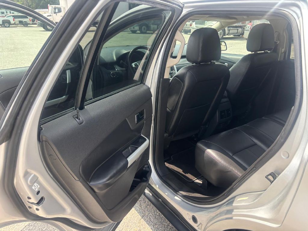 2012 Ford Edge Image 10