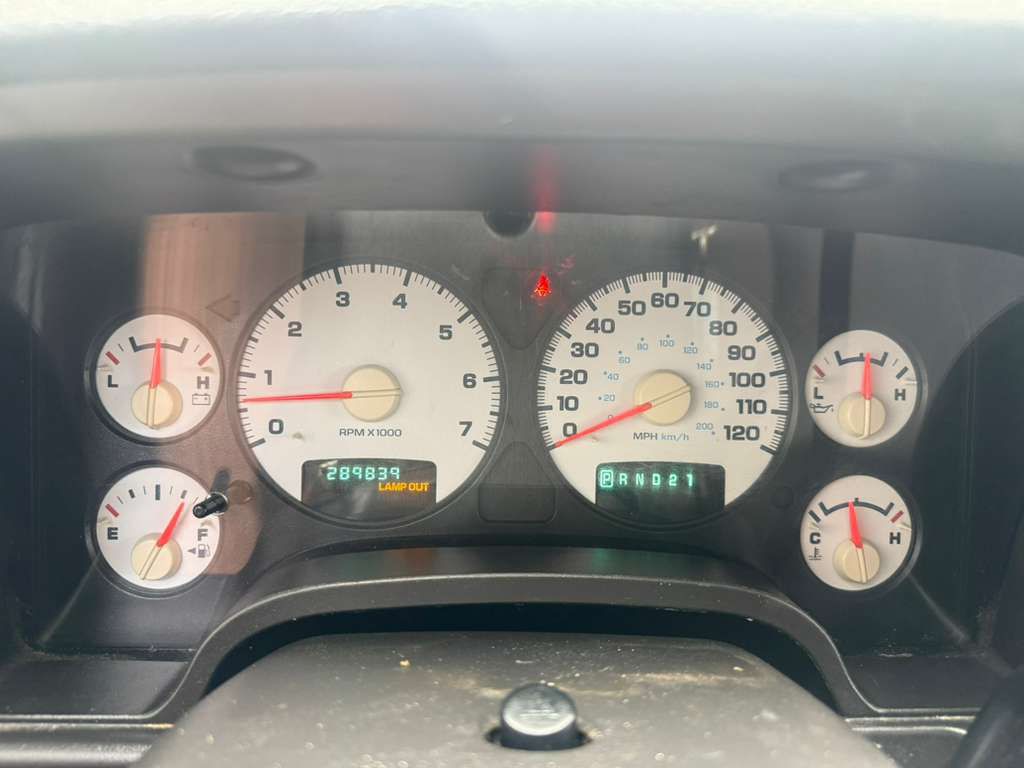 2005 Dodge Ram 1500 Image 10