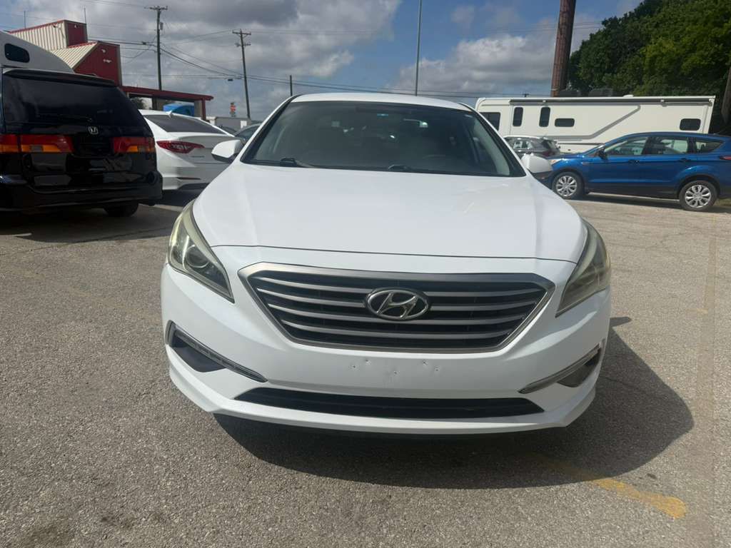 2015 Hyundai Sonata Image 1