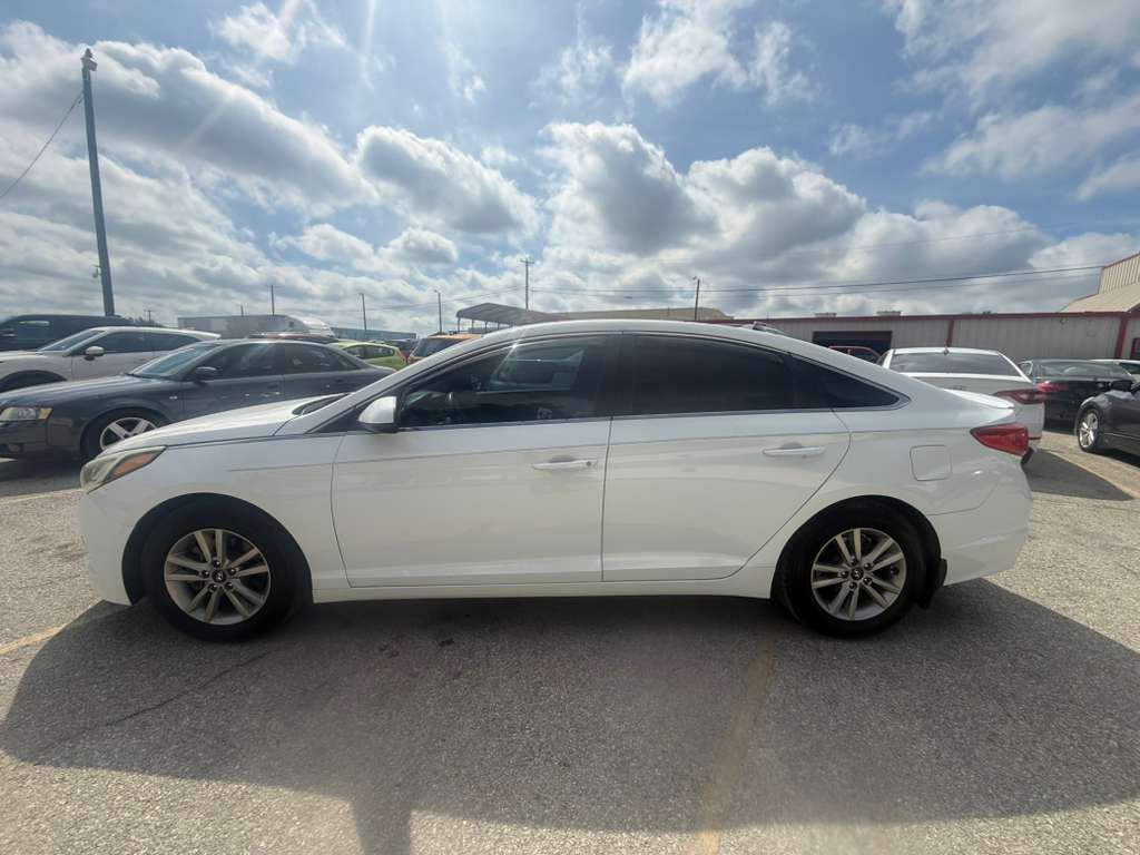 2015 Hyundai Sonata Image 4