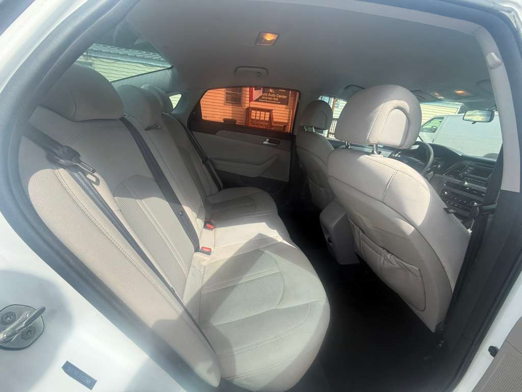 2015 Hyundai Sonata Image 12