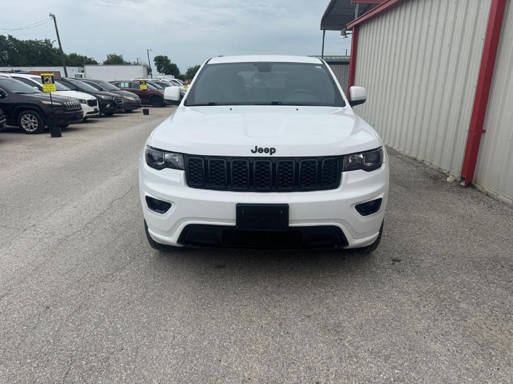 2017 Jeep Grand Cherokee Image 1