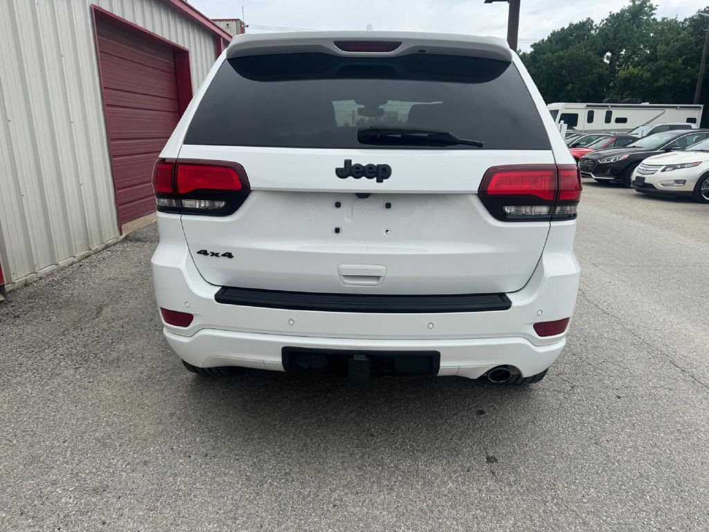 2017 Jeep Grand Cherokee Image 5