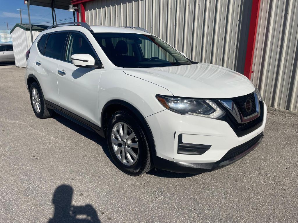 2018 Nissan Rogue Image 2