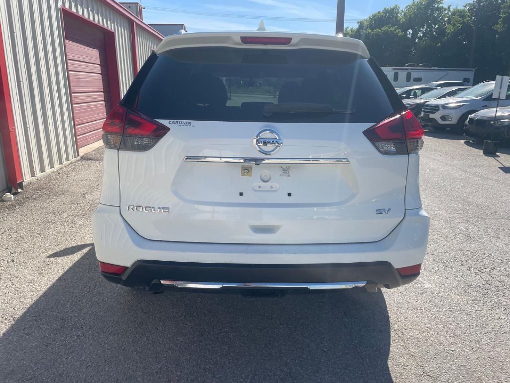 2018 Nissan Rogue Image 5