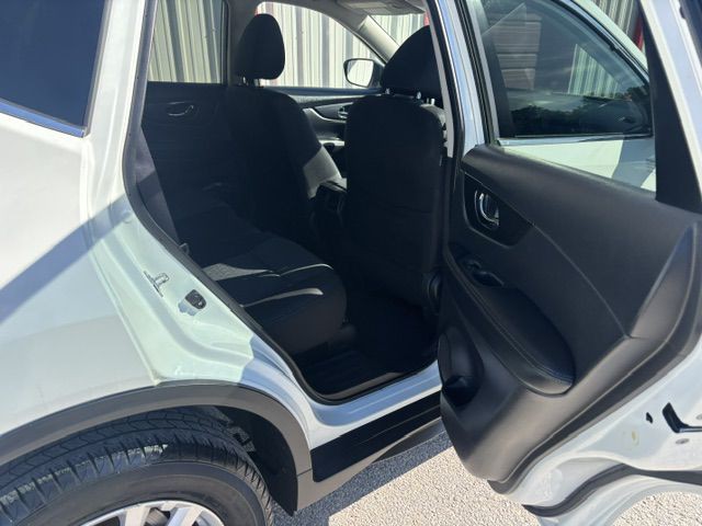2018 Nissan Rogue Image 12