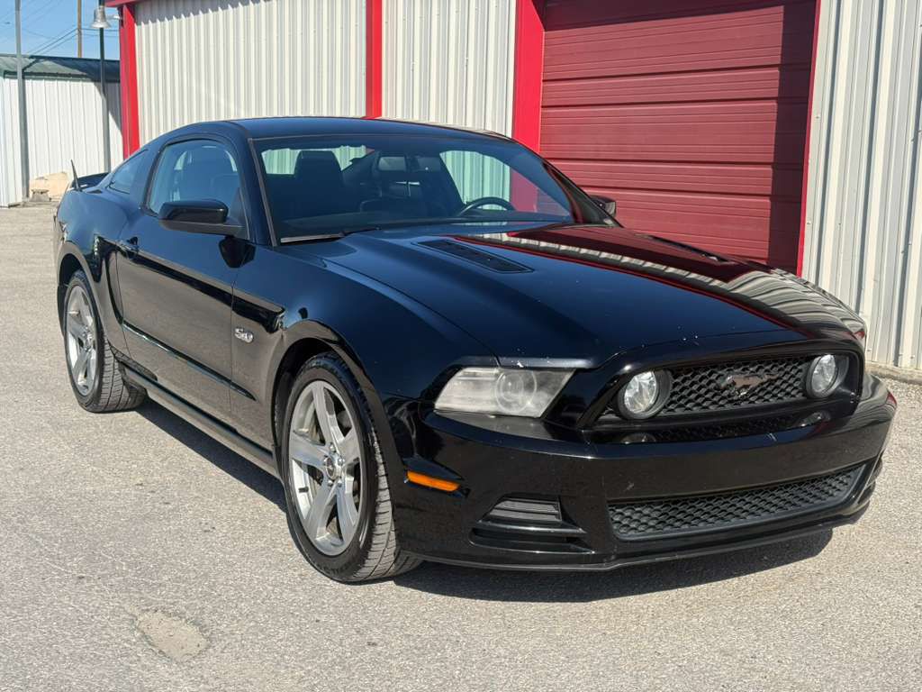 2014 Ford Mustang Image 2