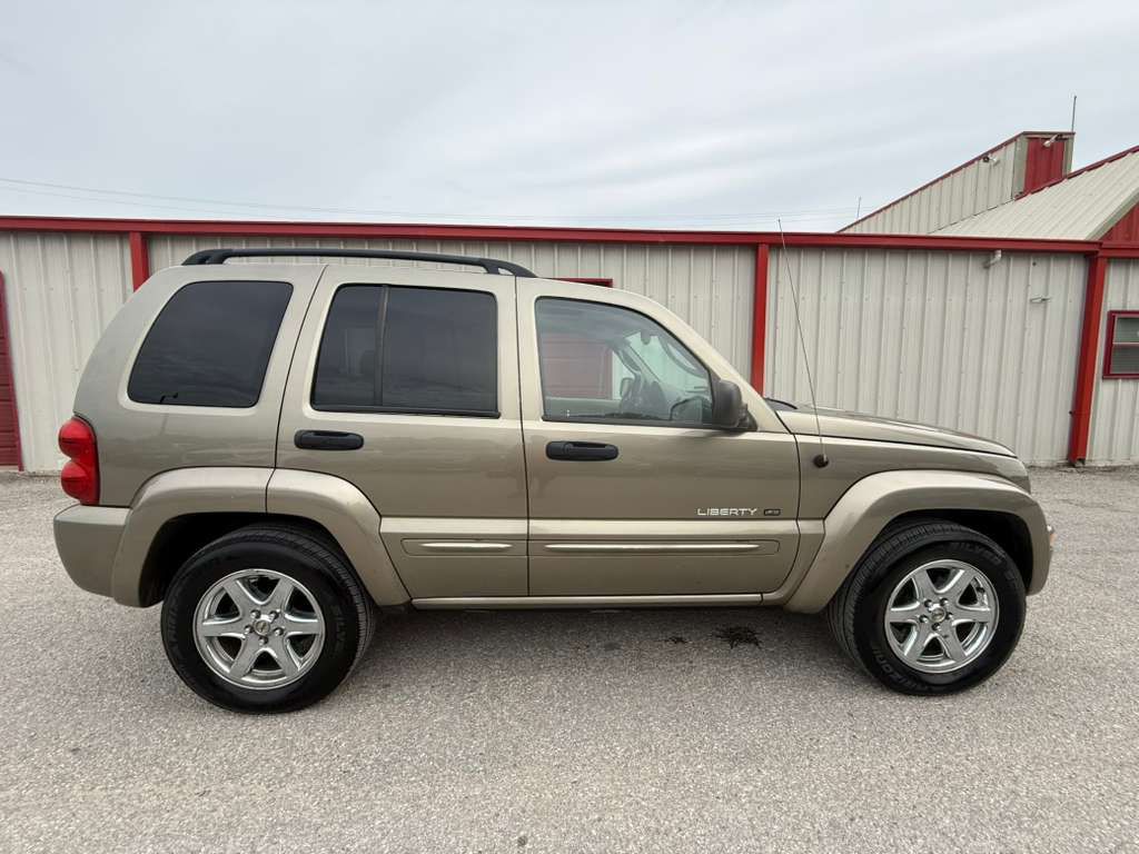 2003 Jeep Liberty Image 4
