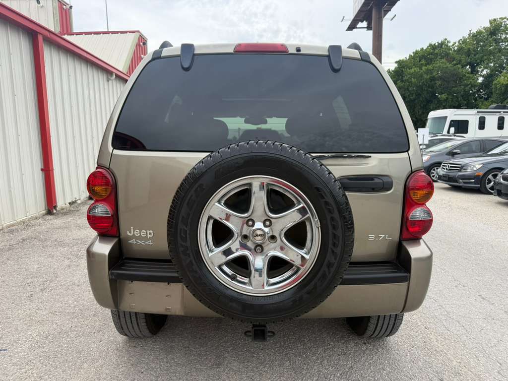 2003 Jeep Liberty Image 5
