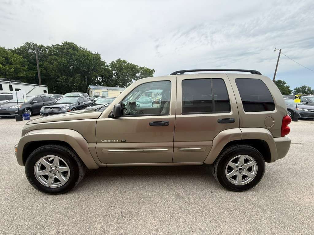 2003 Jeep Liberty Image 6
