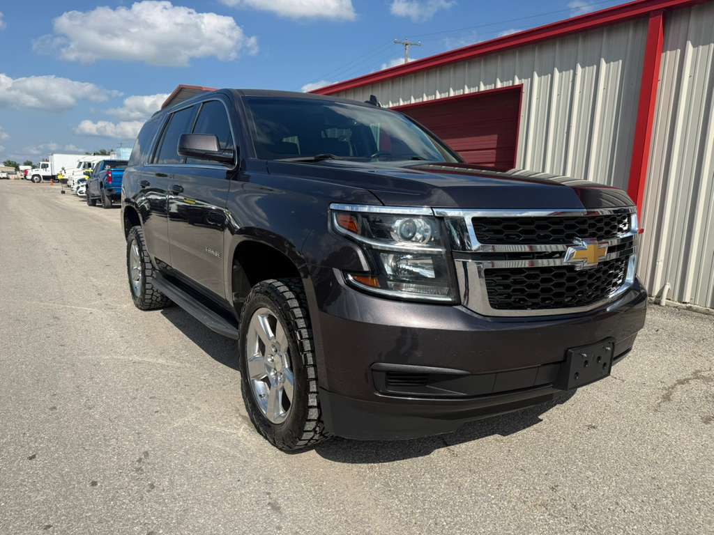 2017 Chevrolet Tahoe Image 2