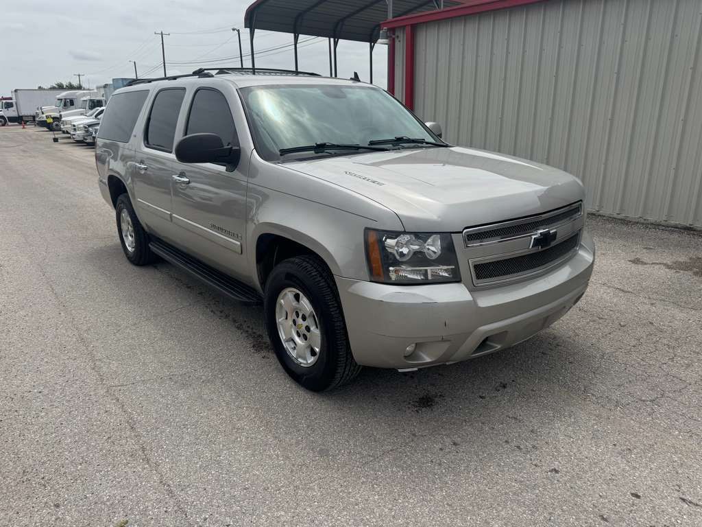 2009 Chevrolet Suburban Image 2