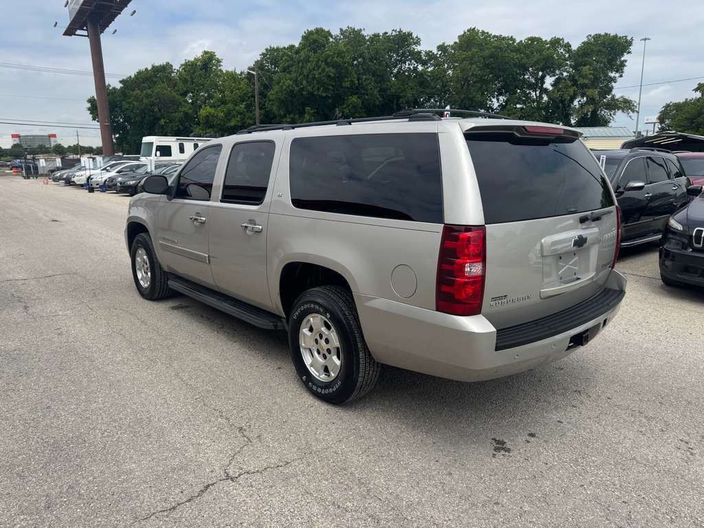 2009 Chevrolet Suburban Image 5