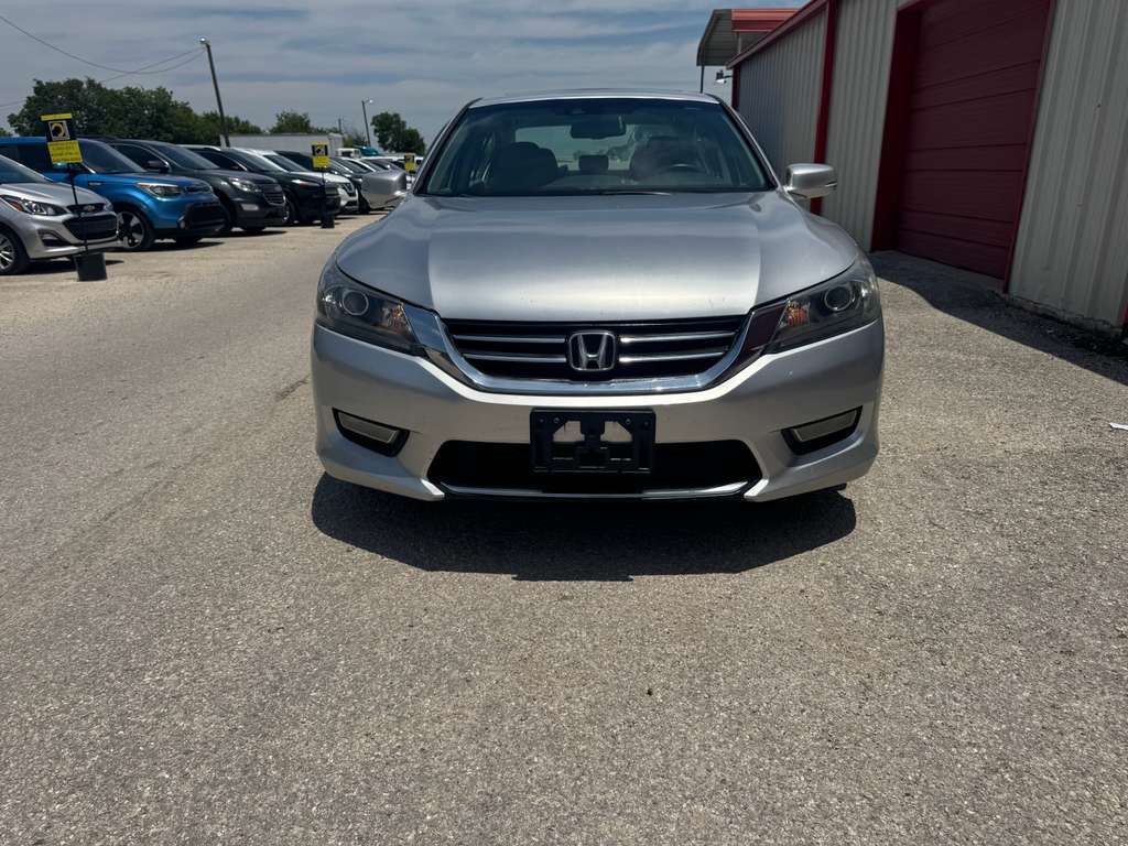 2013 Honda Accord Image 1