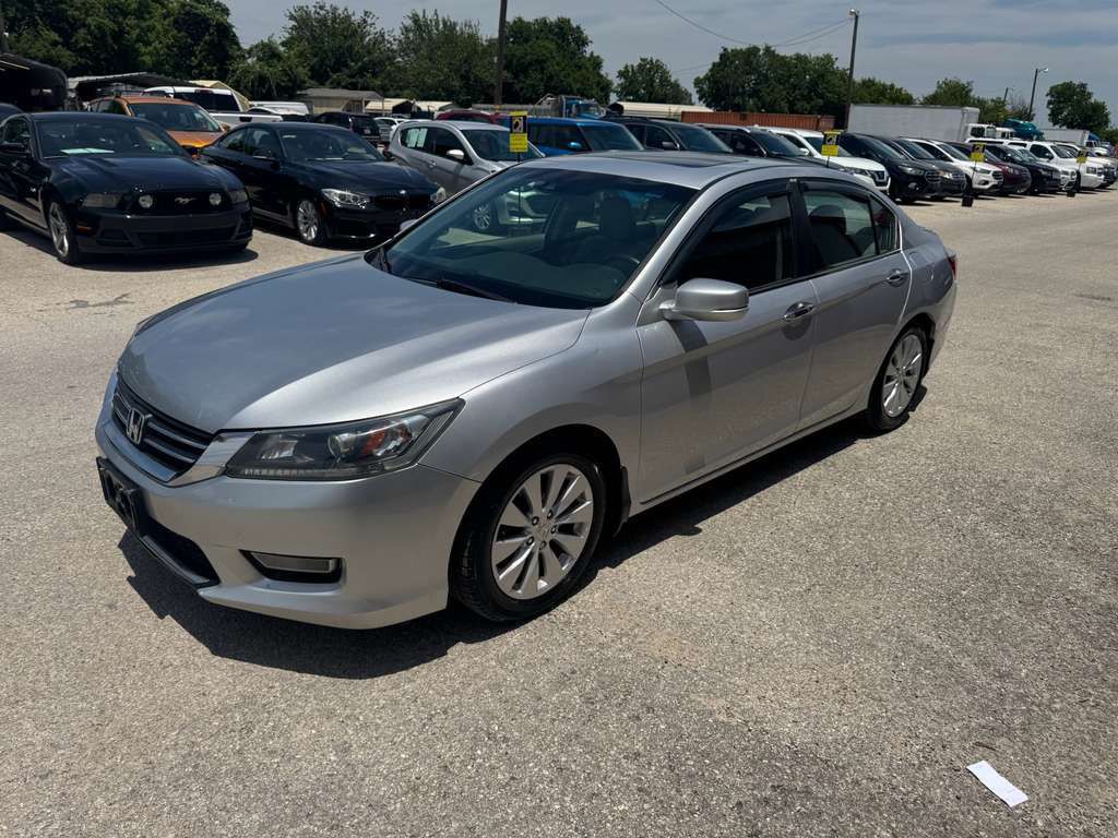 2013 Honda Accord Image 2