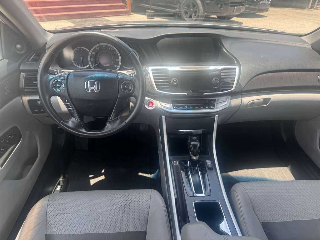 2013 Honda Accord Image 8