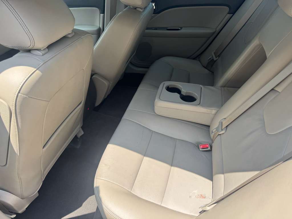 2010 Ford Fusion Image 11