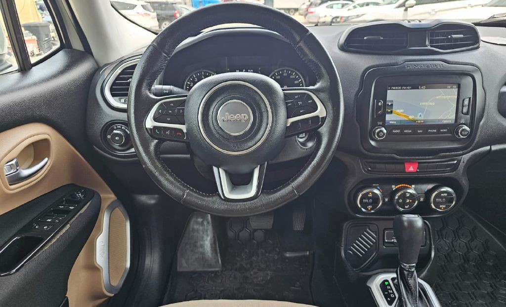 2015 Jeep Renegade Image 9