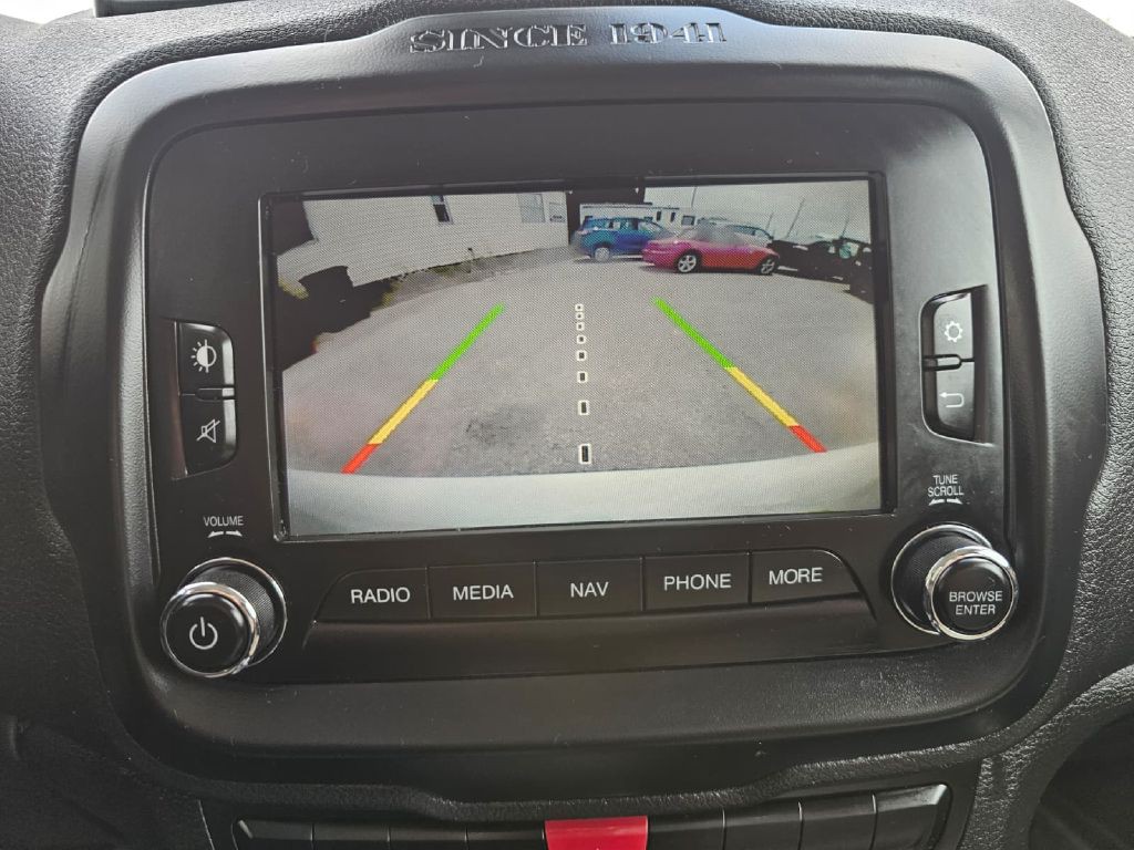 2015 Jeep Renegade Image 10