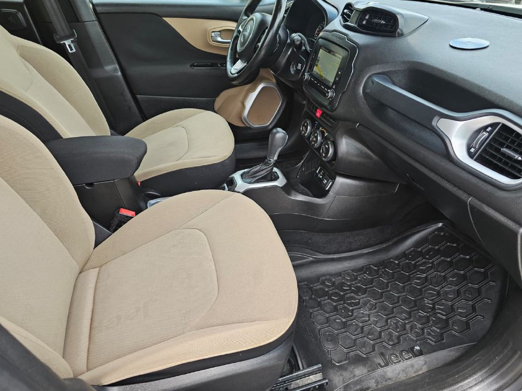 2015 Jeep Renegade Image 13