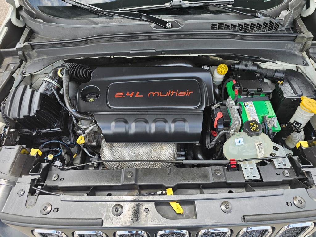 2015 Jeep Renegade Image 17