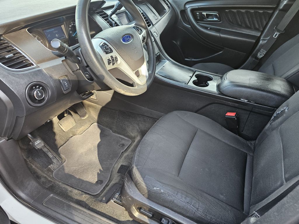 2015 Ford Taurus Image 11