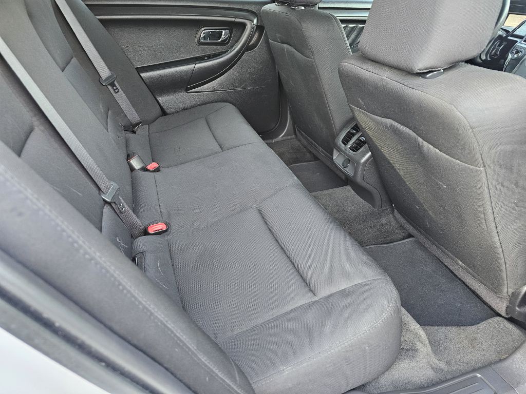 2015 Ford Taurus Image 13