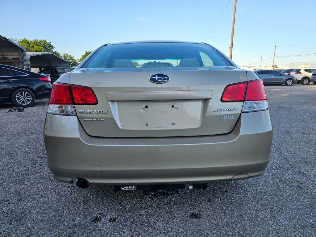 2010 Subaru Legacy Image 6