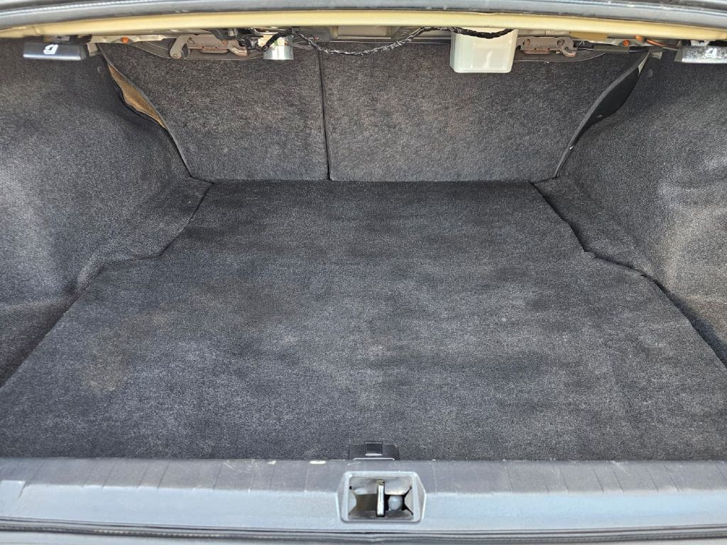 2010 Subaru Legacy Image 16