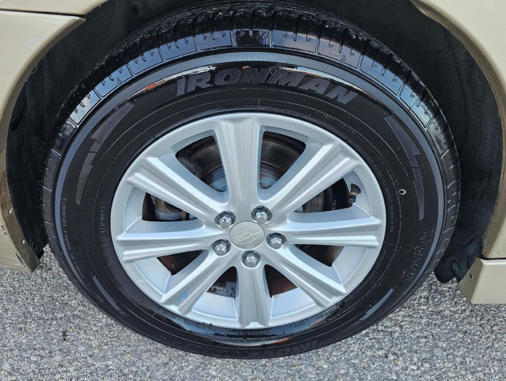 2010 Subaru Legacy Image 19