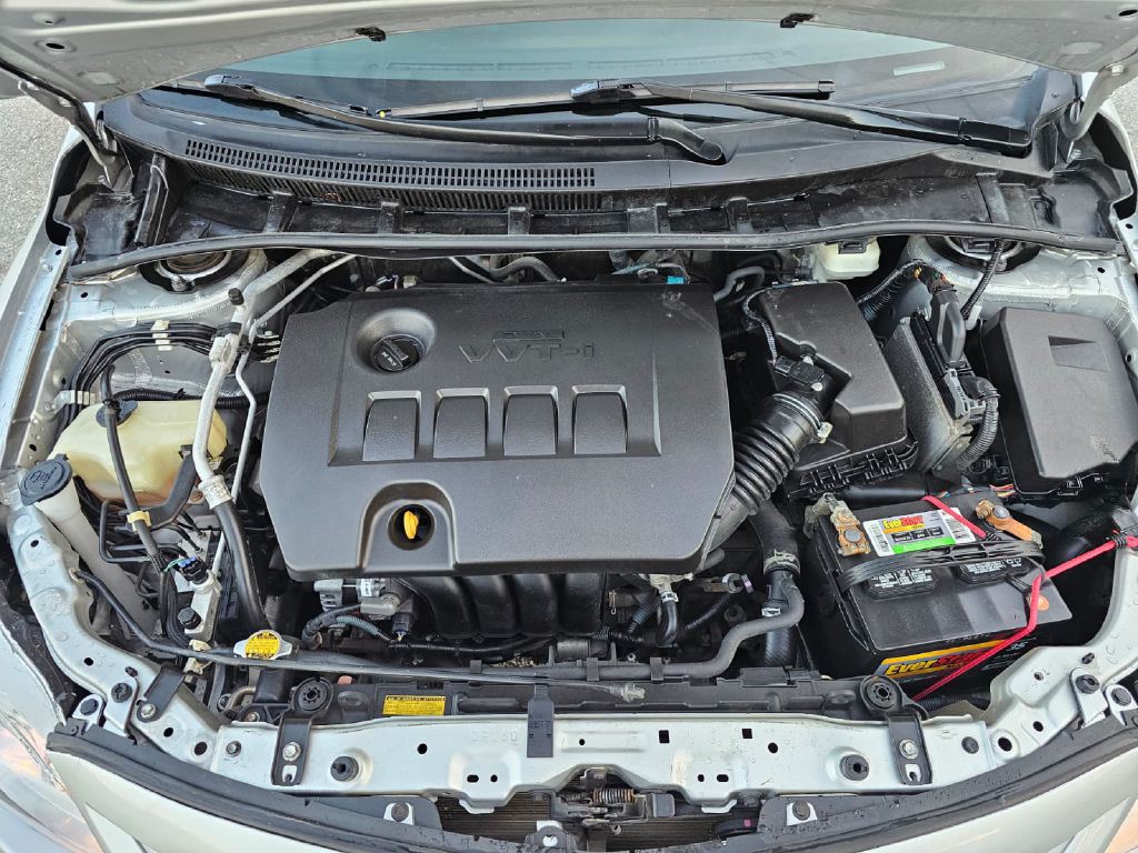 2013 Toyota Corolla Image 16
