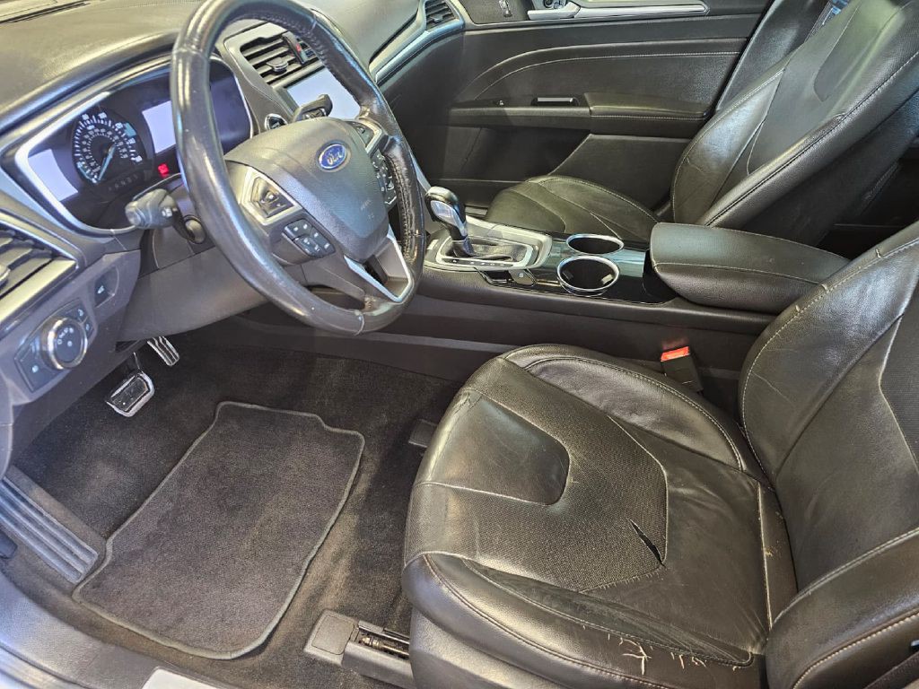 2013 Ford Fusion Image 16