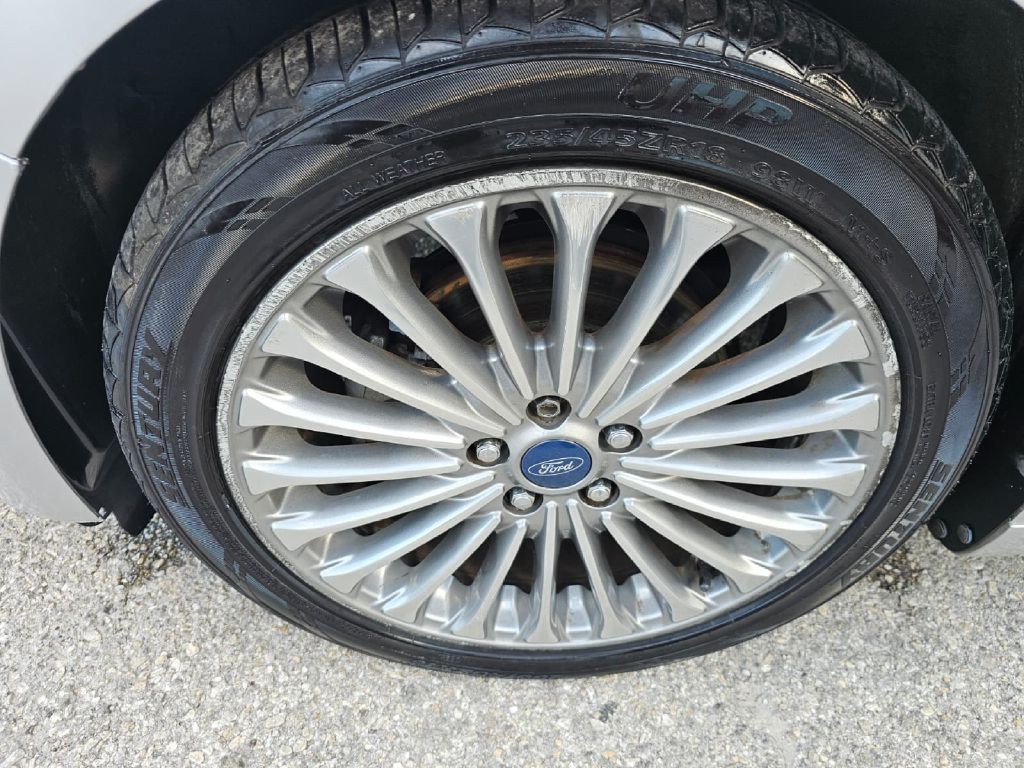2013 Ford Fusion Image 19