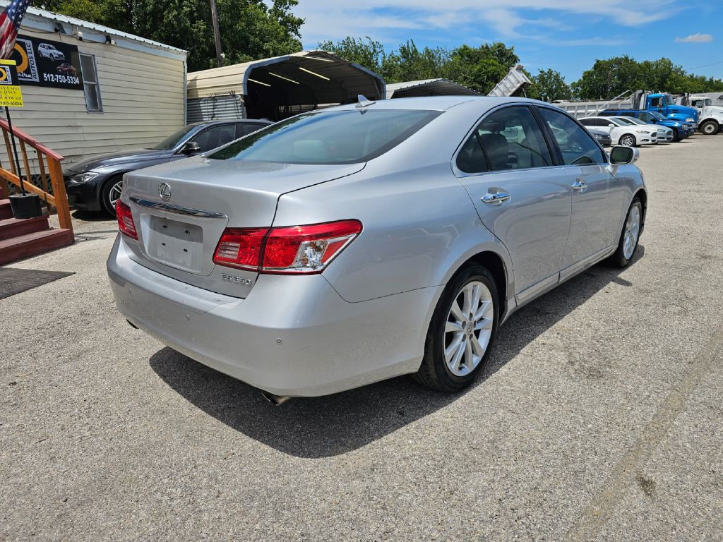 2011 Lexus ES Image 5