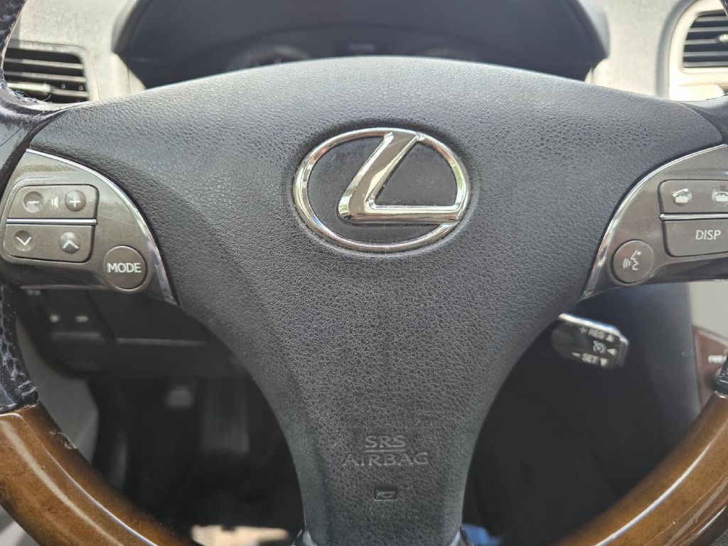 2011 Lexus ES Image 15