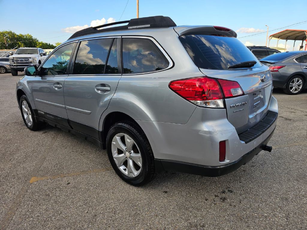 2012 Subaru Outback Image 5