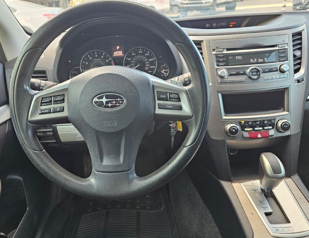 2012 Subaru Outback Image 9