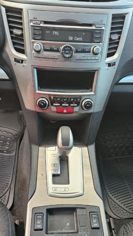 2012 Subaru Outback Image 13